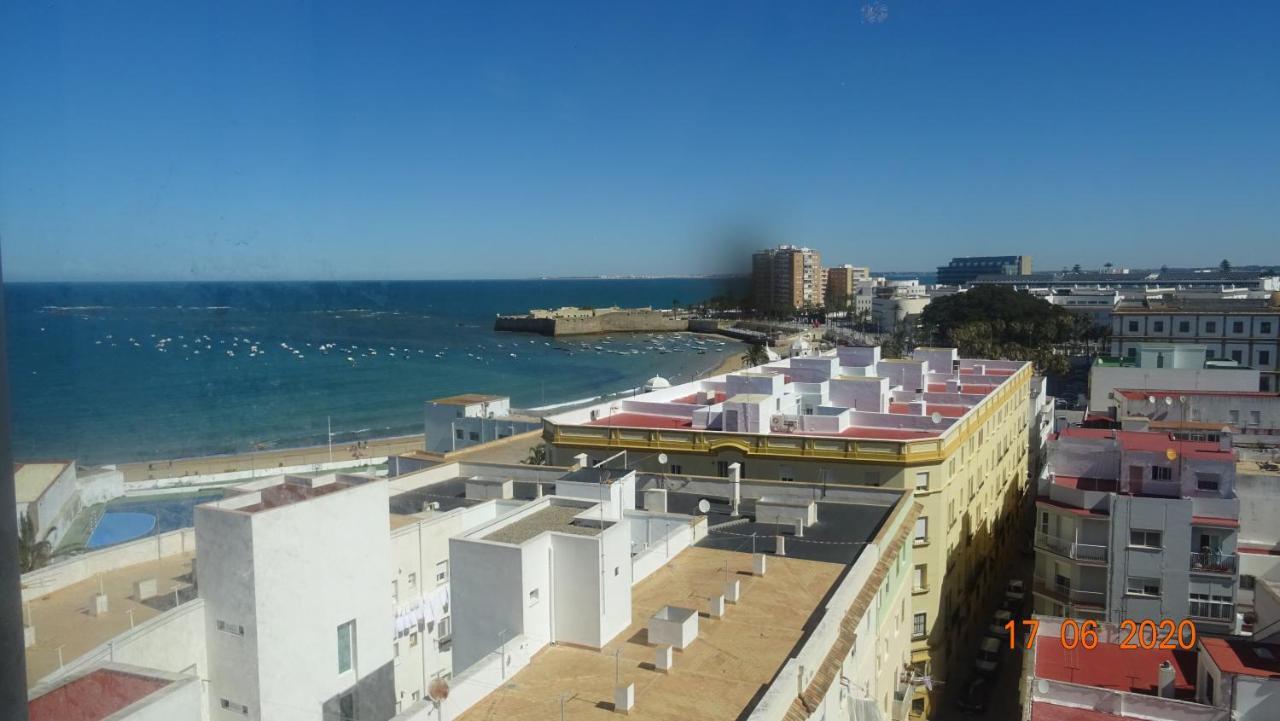 Apartamento Fenicia Con Aparcamiento Incluido Vistas Al Mar Кадис Екстериор снимка