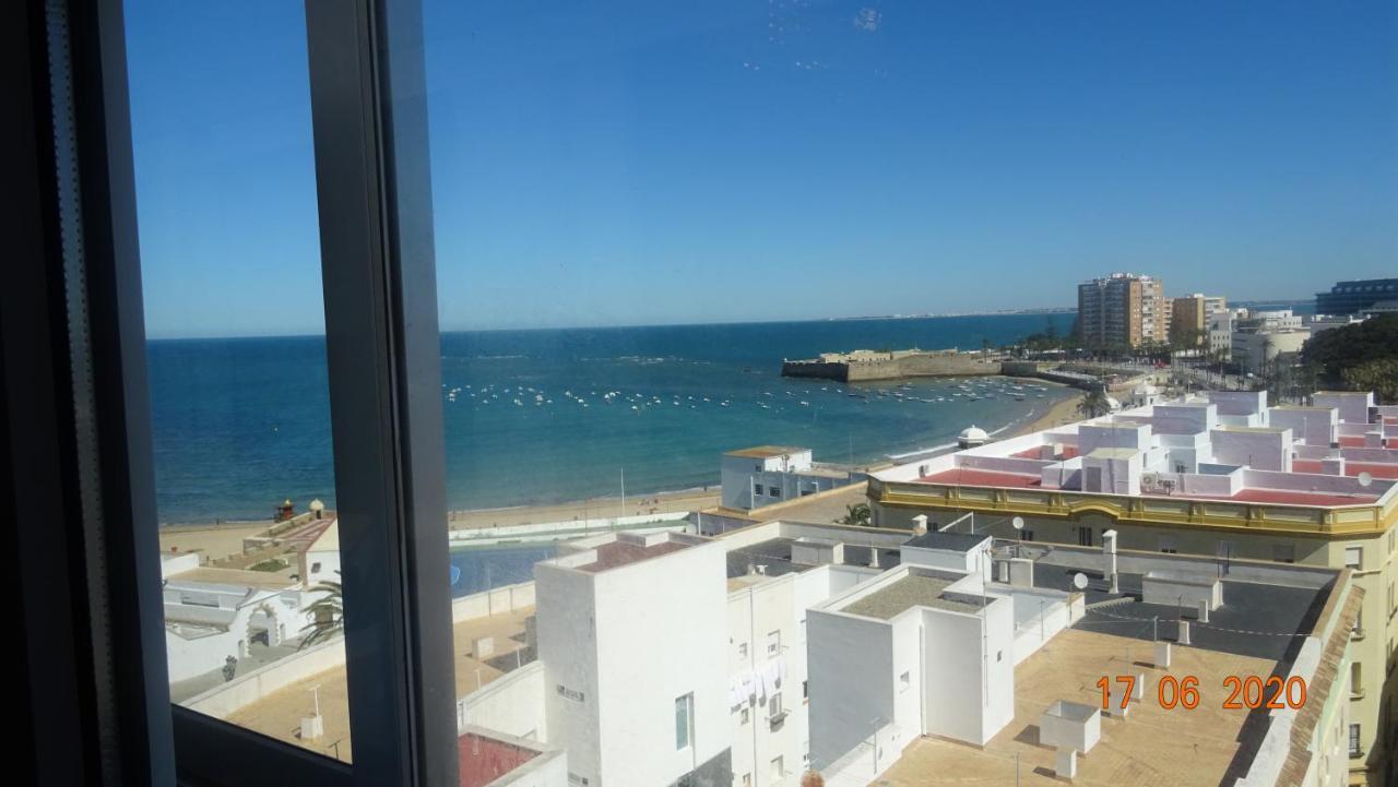Apartamento Fenicia Con Aparcamiento Incluido Vistas Al Mar Кадис Екстериор снимка