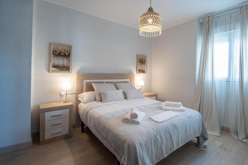 Apartamento Fenicia Con Aparcamiento Incluido Vistas Al Mar Кадис Екстериор снимка